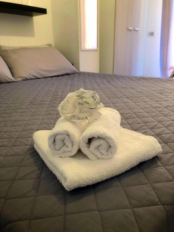 Via Torino Hotel ออลเบีย ภายนอก รูปภาพ